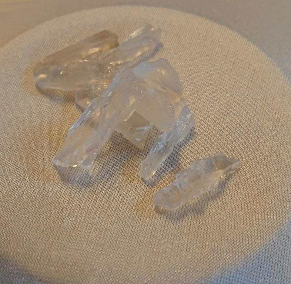 Code Keeper of Freedom Small (Lemurian Roots) ca 10-30mm AA+