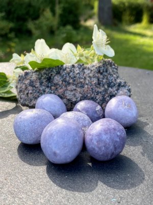 Lepidolit Lila Cuddle Stone AA