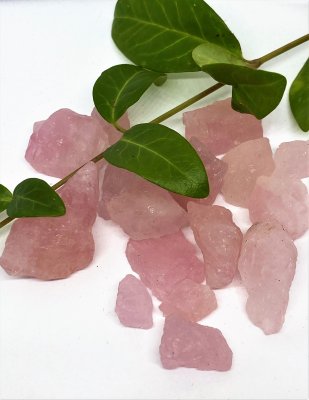 Morganit, Råa bitar